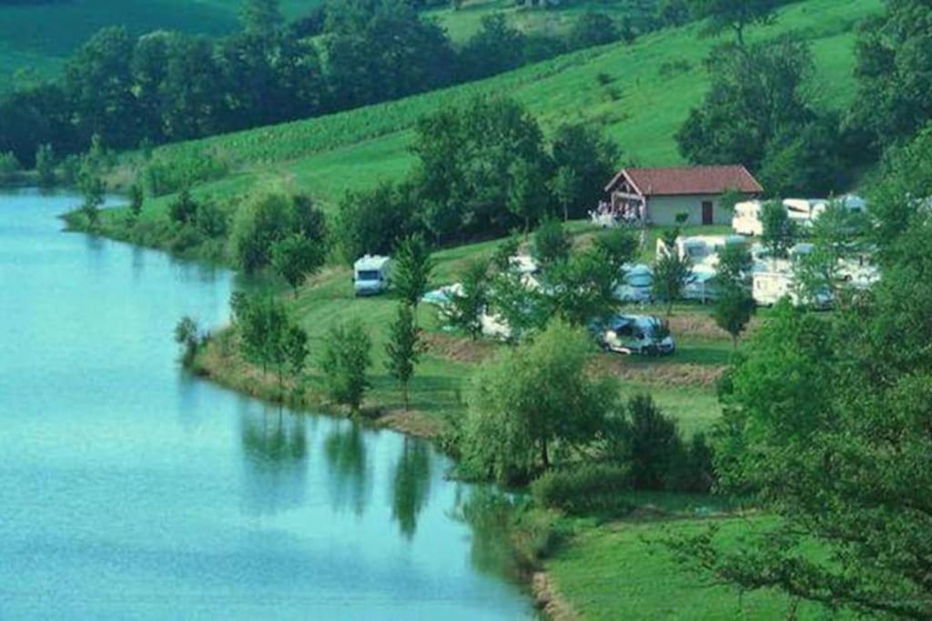 Ferme Ariegeoise, Gite Du Lac Unzent Exterior foto